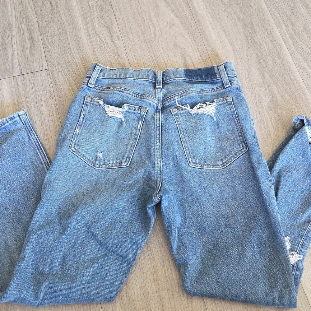 2 Women's Size 2 Jeans! Zara Black Wash/ Abercrombie& Fitch Blue Wash. - Picture 4 of 8